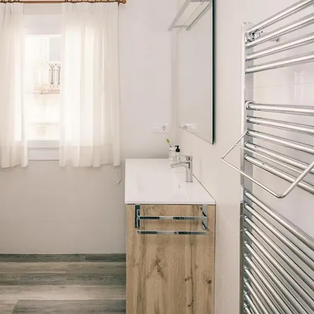 Sabaris, Appartement Baiona