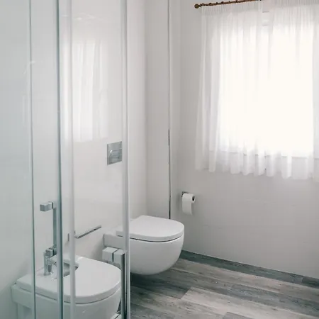 Sabaris, Appartement *