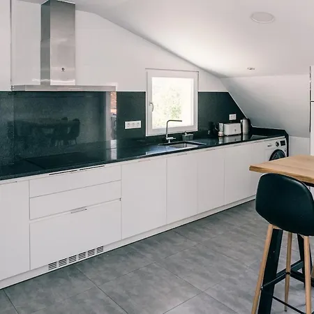 Sabaris, Appartement *